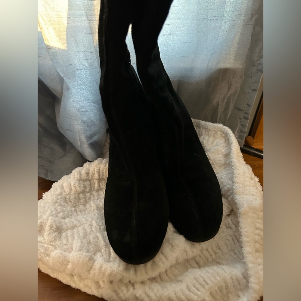 Women’s Black Suede and Leather Wedge Heel Boots. - Picture 2 of 5